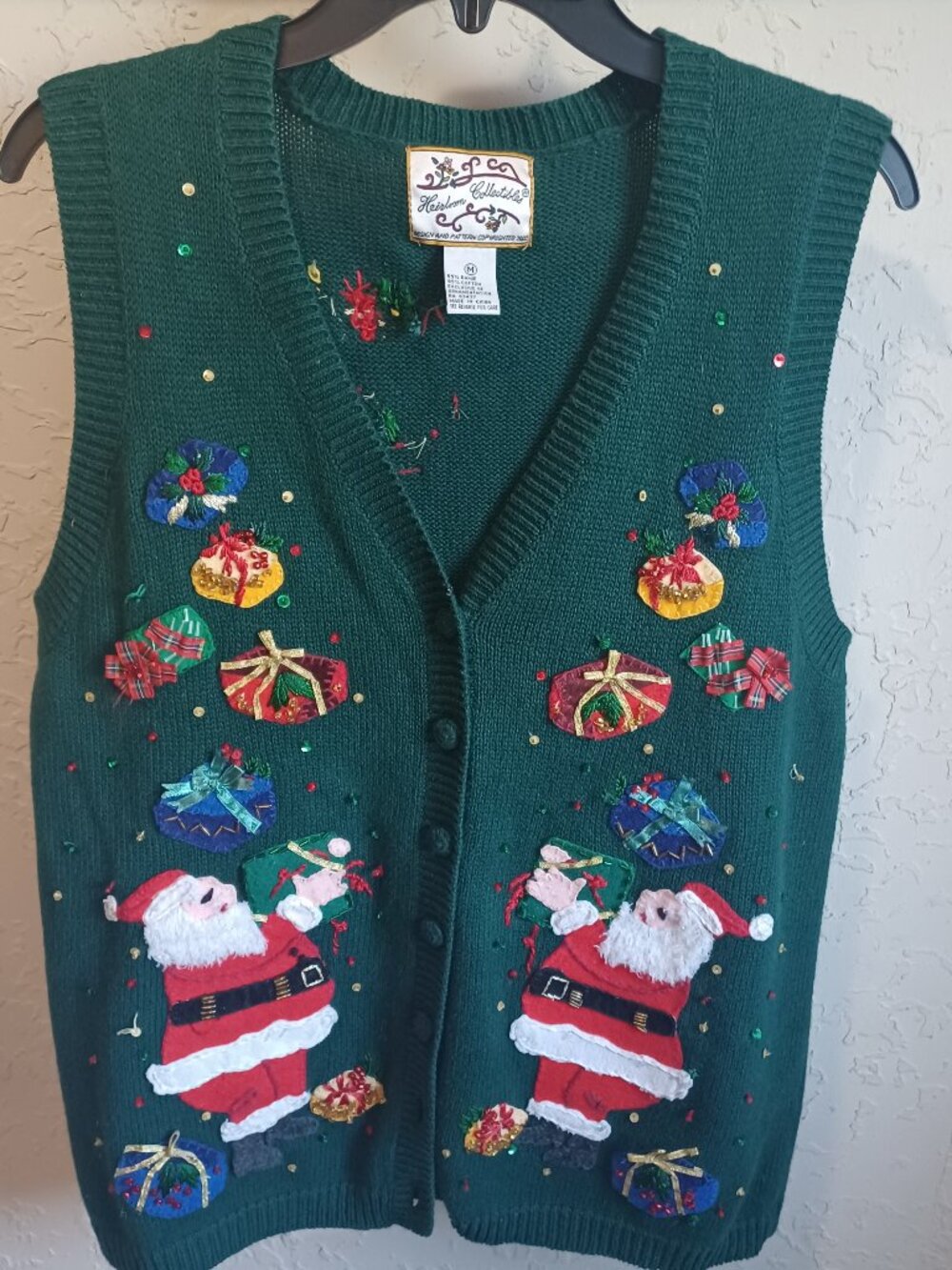 Vintage Heirloom Christmas Sweater Vest M Green Santa Embroidered Presents